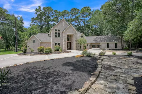 2205 Longmire Rd, Conroe, TX 77304