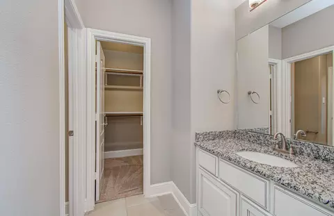 Bath - 2726 Kingston Bluff Ln, Katy, TX 77494 photo 10 of 10