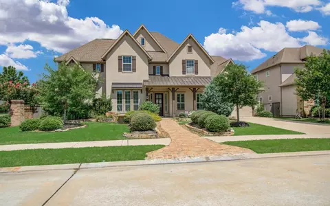 Exterior - 2726 Kingston Bluff Ln, Katy, TX 77494 photo 5 of 7