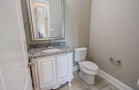 Bath - 2726 Kingston Bluff Ln, Katy, TX 77494 photo 2 of 10
