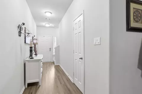 Entry Way - 3519 Topango Dr, Pasadena, TX 77504 photo 1 of 2