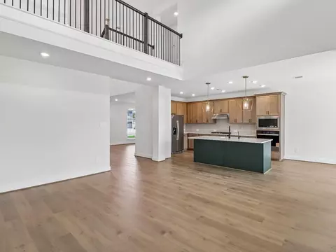 Living - 2818 Clapbread Ln, Rosenberg, TX 77471 photo 10 of 18