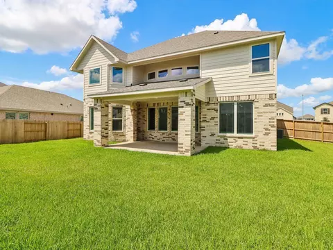 Exterior - 2818 Clapbread Ln, Rosenberg, TX 77471 photo 4 of 4