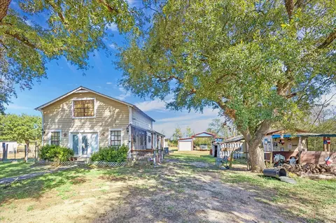 224 Avenue F St, Sealy, TX 77474