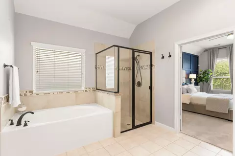 Bath - 1830 Britton Key Ln, Spring, TX 77386 photo 1 of 3