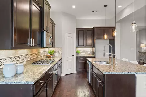 Kitchen - 1830 Britton Key Ln, Spring, TX 77386 photo 3 of 5