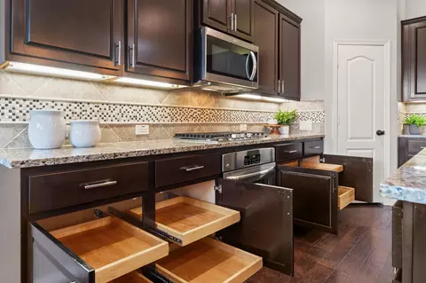 Kitchen - 1830 Britton Key Ln, Spring, TX 77386 photo 4 of 5