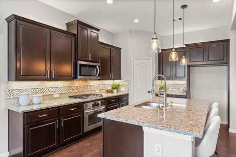 Kitchen - 1830 Britton Key Ln, Spring, TX 77386 photo 2 of 5