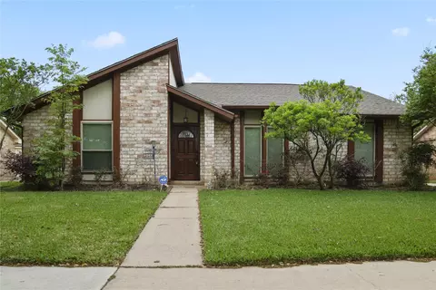 2834 Cotton Stock Dr, Sugar Land, TX 77479