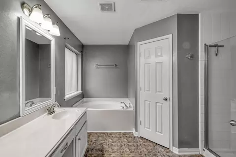 Bath - 21331 Timber Pines Dr, Spring, TX 77388 photo 1 of 2
