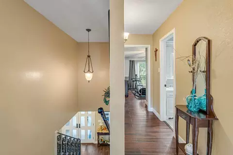 Entry Way - 545 Robert E Lee Dr, Conroe, TX 77302 photo 7 of 7