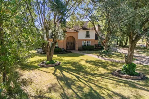 Exterior - 545 Robert E Lee Dr, Conroe, TX 77302 photo 9 of 9