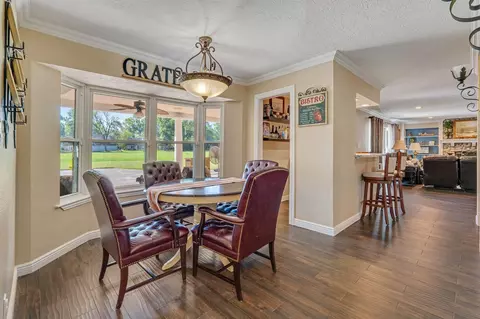 Dining - 545 Robert E Lee Dr, Conroe, TX 77302 photo 1 of 2