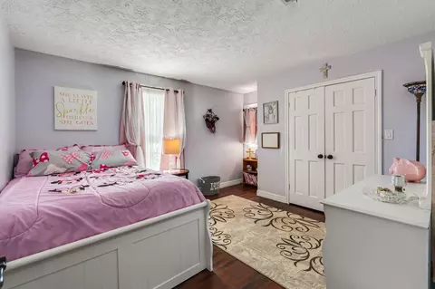Bedroom - 545 Robert E Lee Dr, Conroe, TX 77302 photo 6 of 6