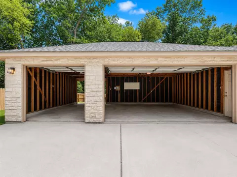 Other - 2312 Carriage Run E, Conroe, TX 77384 photo 6 of 8