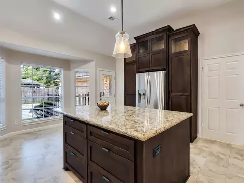 Kitchen - 2312 Carriage Run E, Conroe, TX 77384 photo 5 of 7