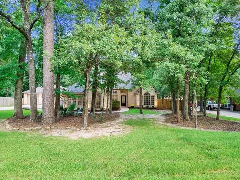 Exterior - 2312 Carriage Run E, Conroe, TX 77384 photo 3 of 13