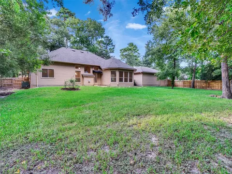 Exterior - 2312 Carriage Run E, Conroe, TX 77384 photo 7 of 13