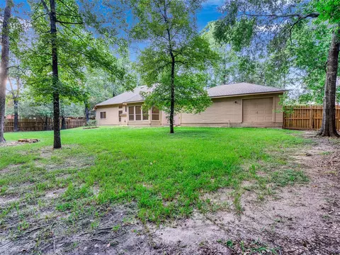 Exterior - 2312 Carriage Run E, Conroe, TX 77384 photo 6 of 13