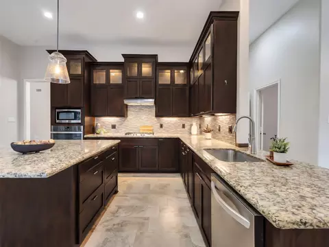 Kitchen - 2312 Carriage Run E, Conroe, TX 77384 photo 7 of 7