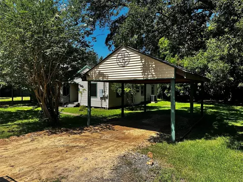 3307 Triplett St, Bacliff, TX 77518