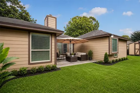 Exterior - 2519 Spring Dusk Ln, Spring, TX 77373 photo 5 of 8