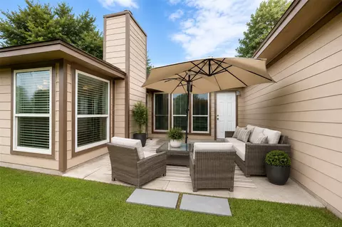 Exterior - 2519 Spring Dusk Ln, Spring, TX 77373 photo 3 of 8