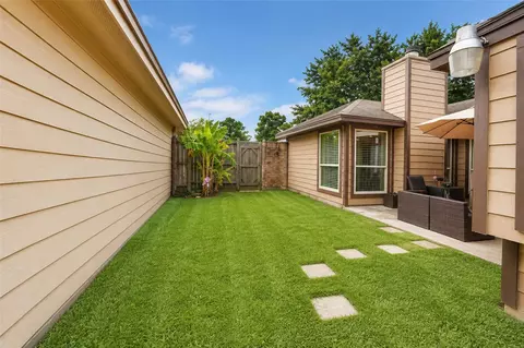 Exterior - 2519 Spring Dusk Ln, Spring, TX 77373 photo 7 of 8