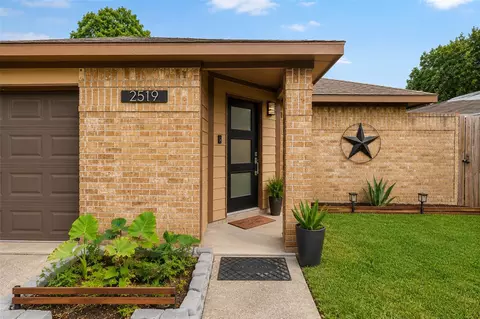 Exterior - 2519 Spring Dusk Ln, Spring, TX 77373 photo 2 of 8