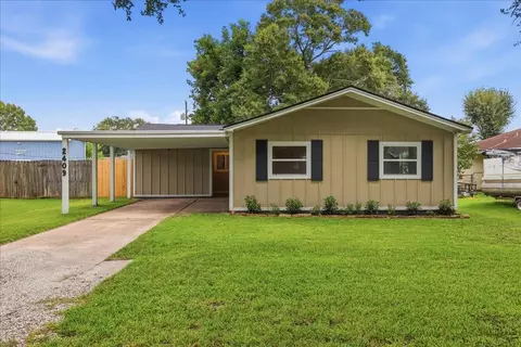 2409 Grand Blvd, Port Neches, TX 77651