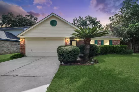 3310 Autumn Bridge Ln, Houston, TX 77084