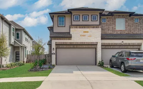 21111 Rio San Jose Ct, Cypress, TX 77433