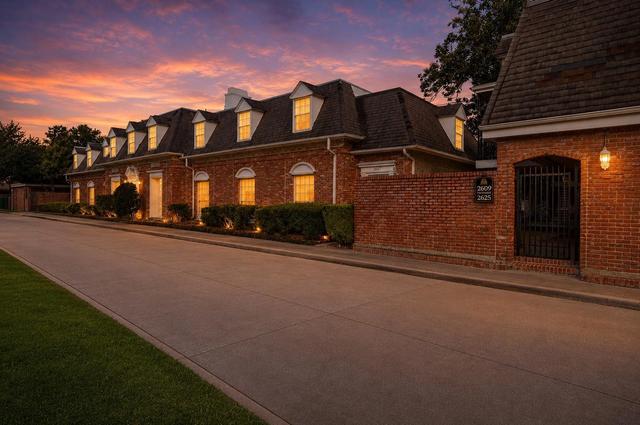 2615 Marilee Ln #2, Houston, TX 77057