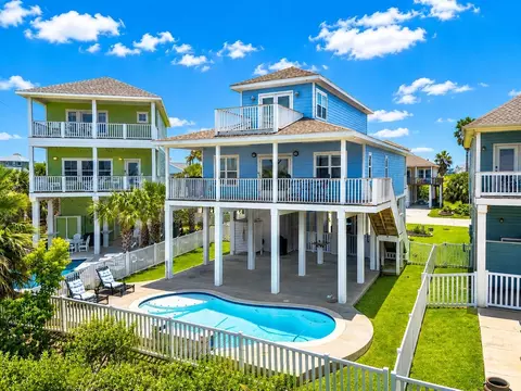 22516 Bay Point Dr, Galveston, TX 77554