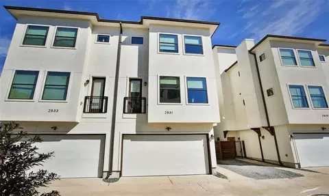 2533 Calumet St, Houston, TX 77004