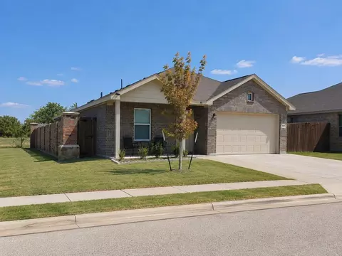 1901 Lotus St, Royse City, TX 75189