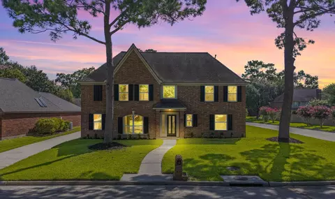 3202 Hickory Falls Dr, Kingwood, TX 77345