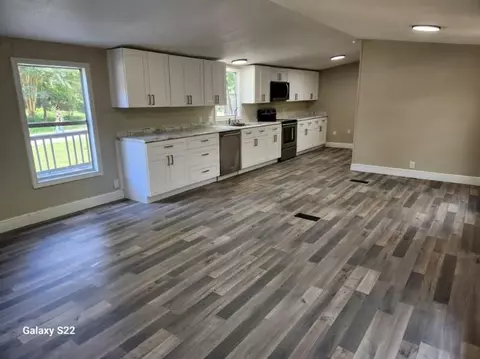Living - 771 Impala Dr, Onalaska, TX 77360 photo 2 of 3
