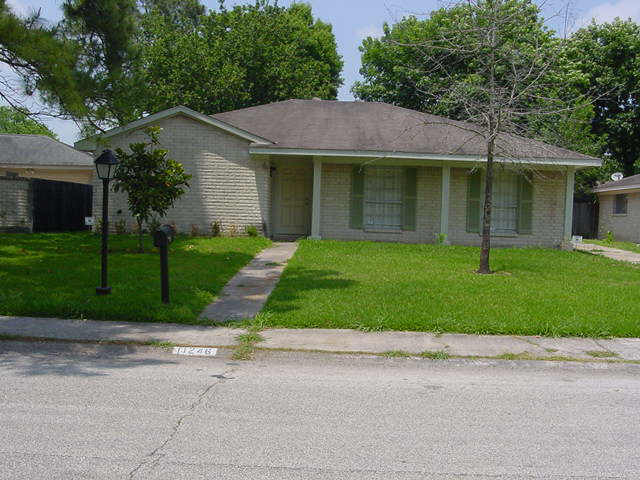 11246 Sharpcrest St, Houston, TX 77072 photo 1