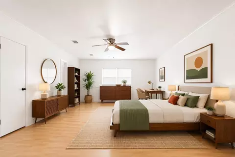 Bedroom - 526 14th St, Hempstead, TX 77445 photo 3 of 4