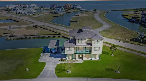 1 Loggerhead, Hitchcock, TX 77563