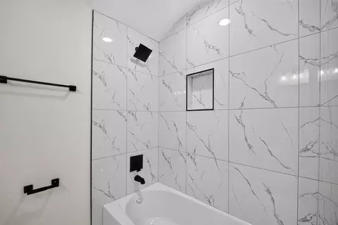 Bath - 22623 Ebbets Field Dr, Spring, TX 77389 photo 7 of 7