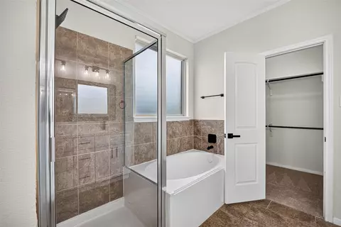 Bath - 22623 Ebbets Field Dr, Spring, TX 77389 photo 2 of 7