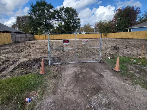 4641 Phlox St, Houston, TX 77051