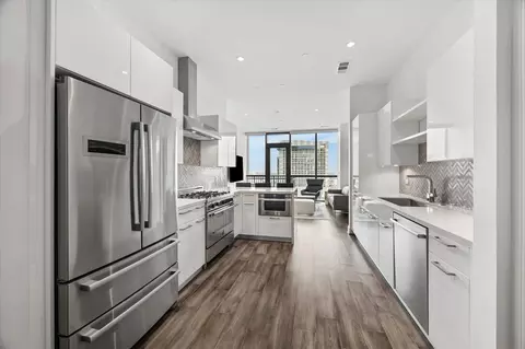 1211 Caroline St #1503, Houston, TX 77002