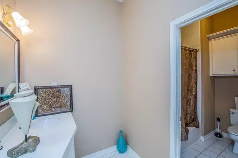 Bath - 6242 Agassi Ace Ct, Spring, TX 77379 photo 4 of 4