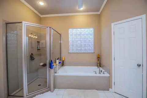Bath - 6242 Agassi Ace Ct, Spring, TX 77379 photo 1 of 4