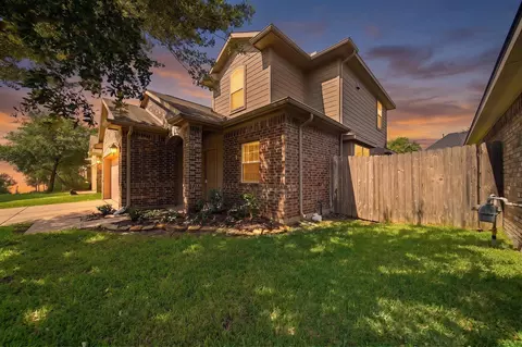 2716 Sunshade Ct, Pearland, TX 77584