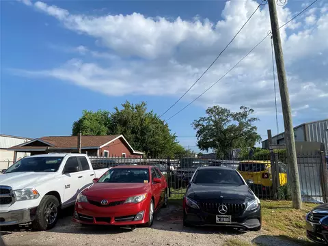 0 Antelope Dr, Houston, TX 77063