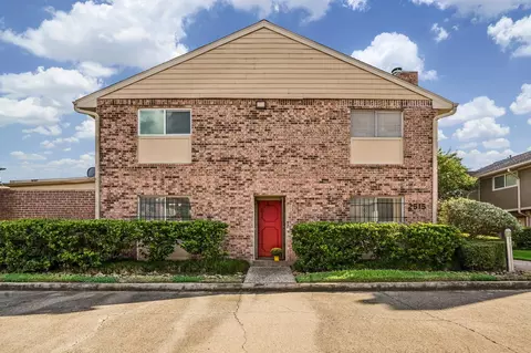 2515 Bering Dr #1, Houston, TX 77057